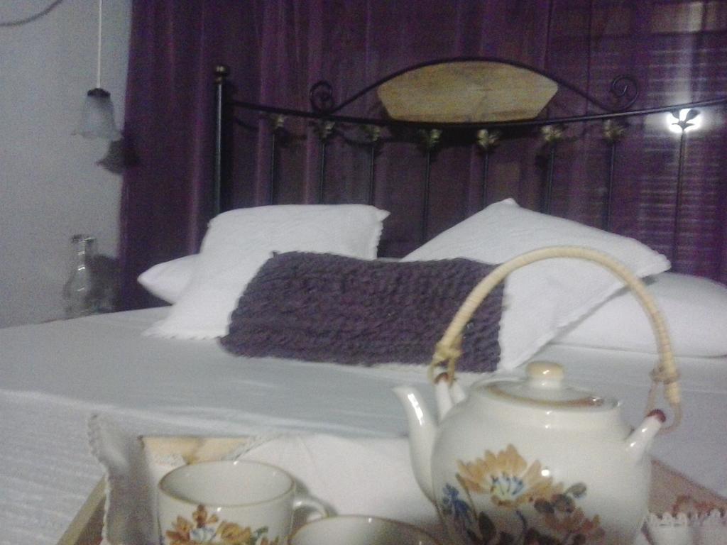 Hostal Royuela Quarto foto